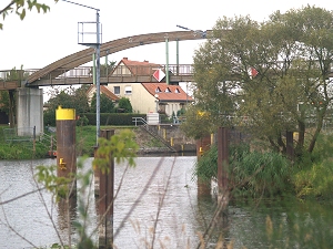 Schleuse Schwedt an der Schwedter Querfahrt